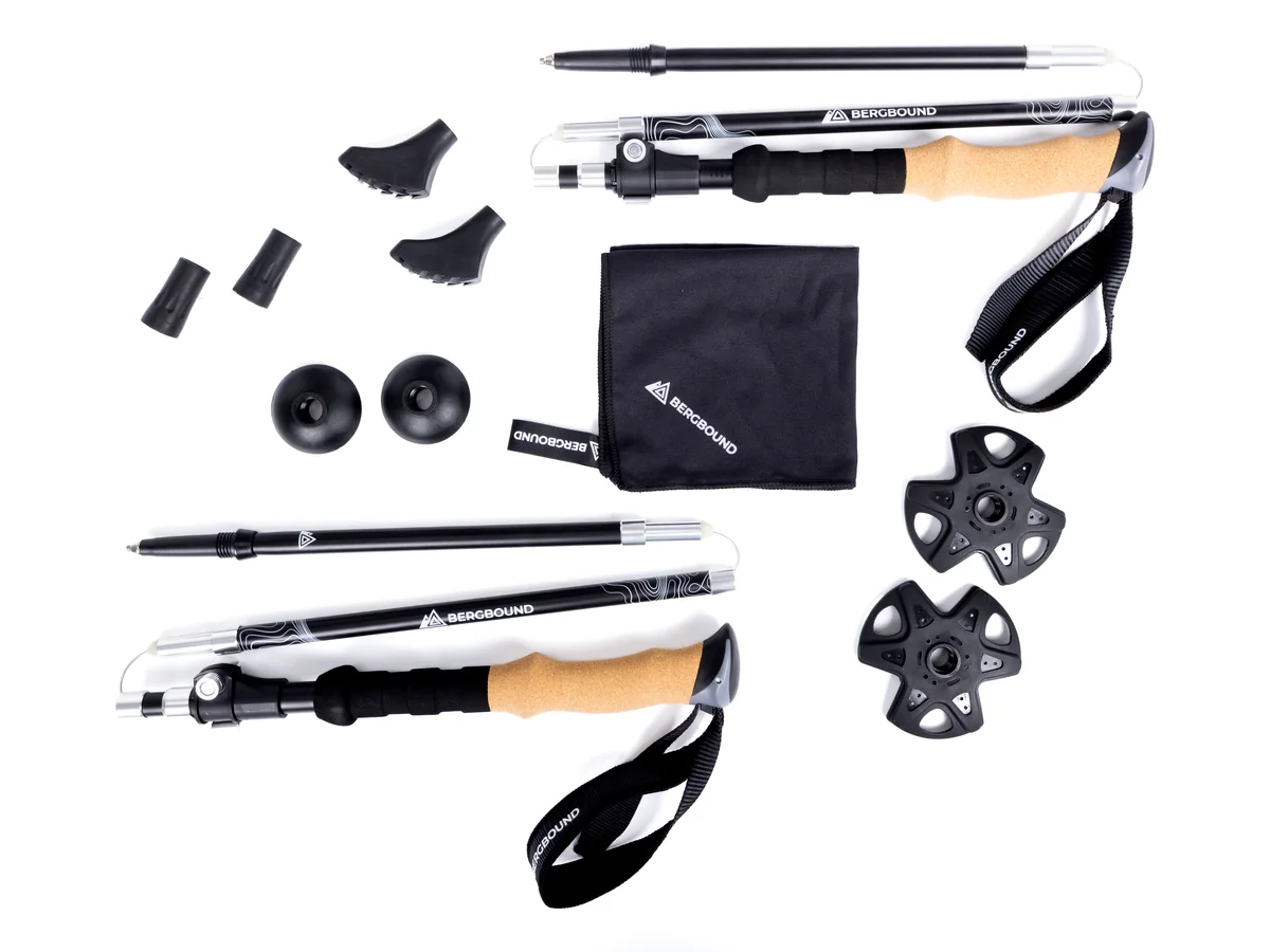 BERGBOUND Wanderstöcke-Set mit Tellern, Pads, Handtuch und Transporttasche